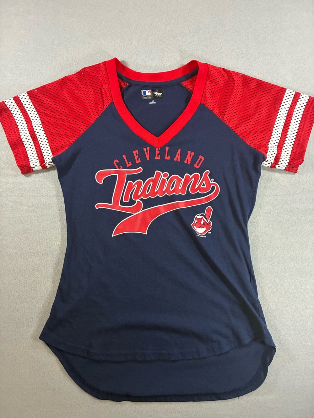 NWOT MLB 2019 Cleveland Indians Womens Navy & Red V-Neck Baseball Jersey